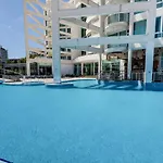 Effect Grand Victoria Hotel