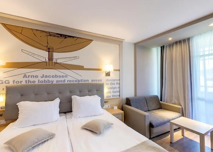 Отель Effect Grand Victoria