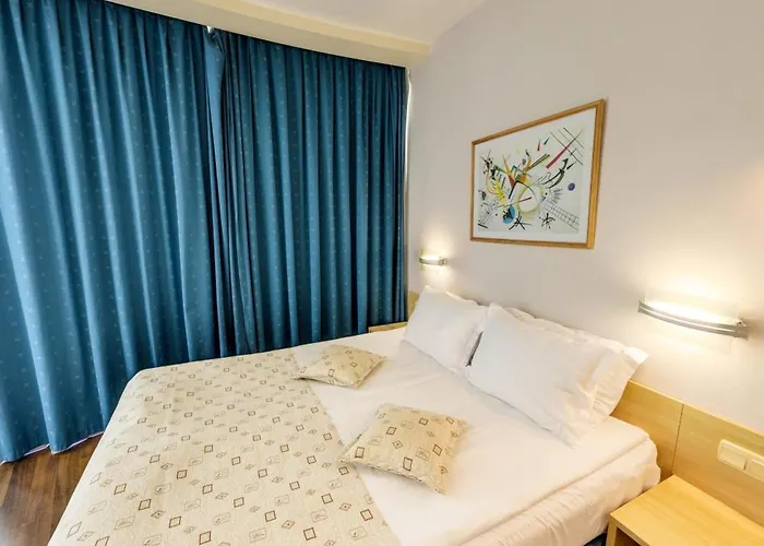 Effect Grand Victoria Отель Солнечный берег