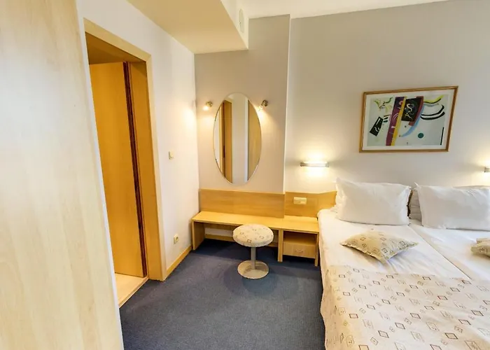 Hotel Effect Grand Victoria Slantchev Briag